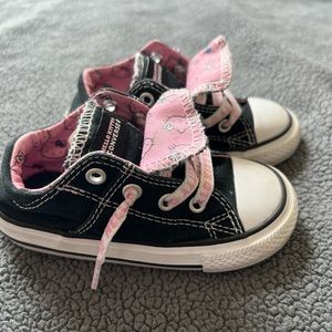 Baby / Toddler Hello Kitty Converse